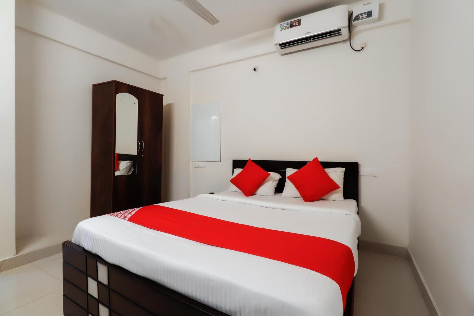 Super Gn Collection O Near Rajajinagar Industrial Estate Hotel Bangalore Exterior photo