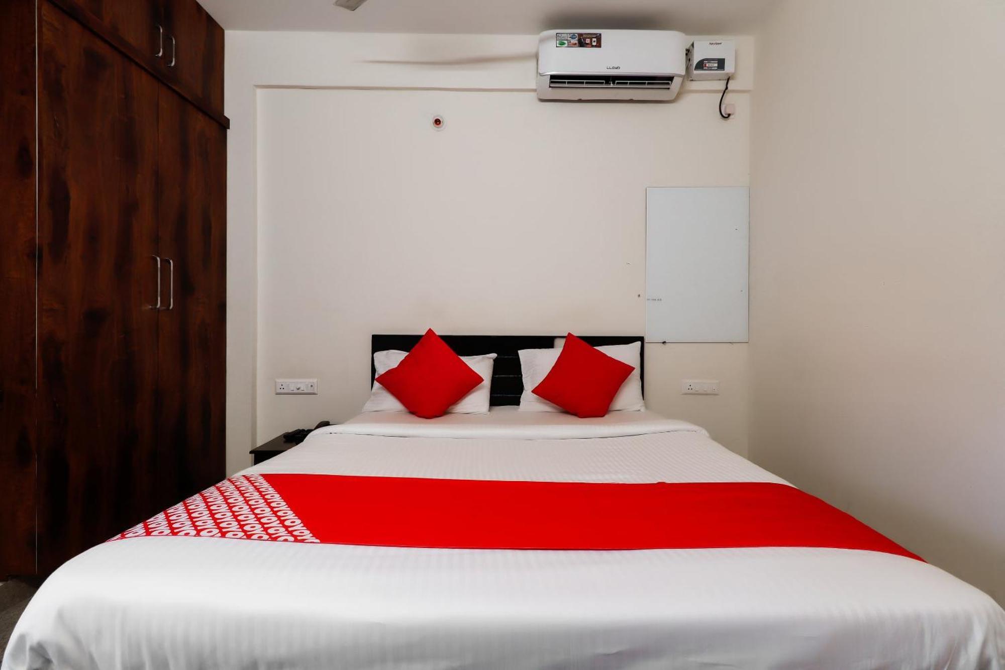 Super Gn Collection O Near Rajajinagar Industrial Estate Hotel Bangalore Exterior photo